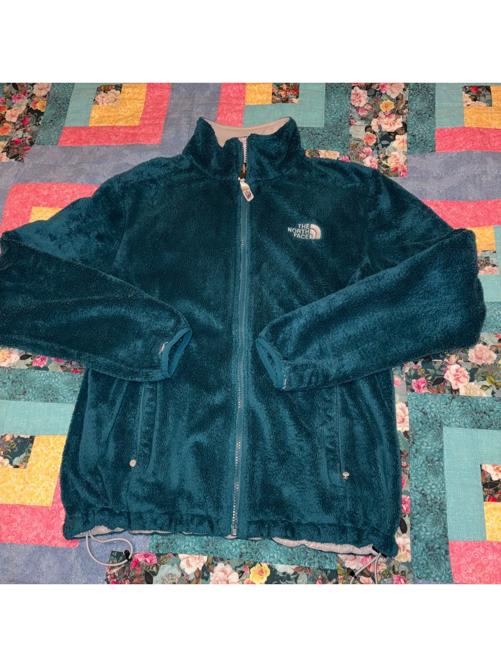 The North Face $120 Woman’s Medium teal fleece zip jacket Outdoor Or Casual